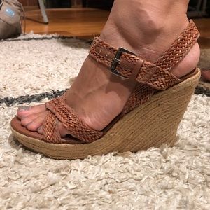 DV wedges